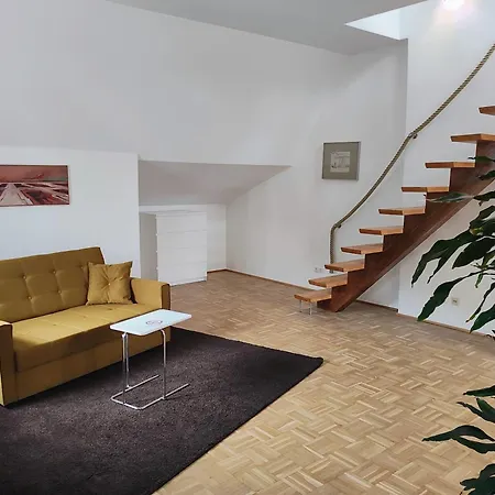 Semesterbostad Fuenf Giebel Eck In Der Freiheit Am Ruhrtalradweg *