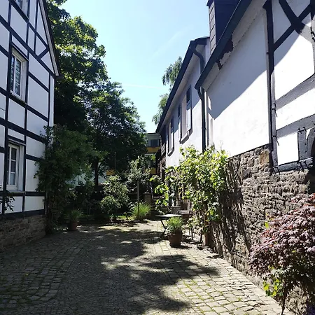 酒店 Fuenf Giebel Eck In Der Freiheit Am Ruhrtalradweg