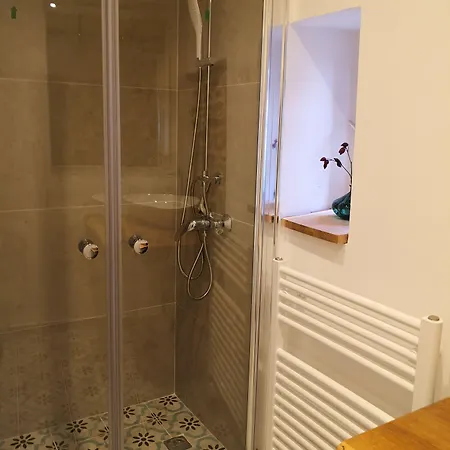 Fuenf Giebel Eck In Der Freiheit Am Ruhrtalradweg *