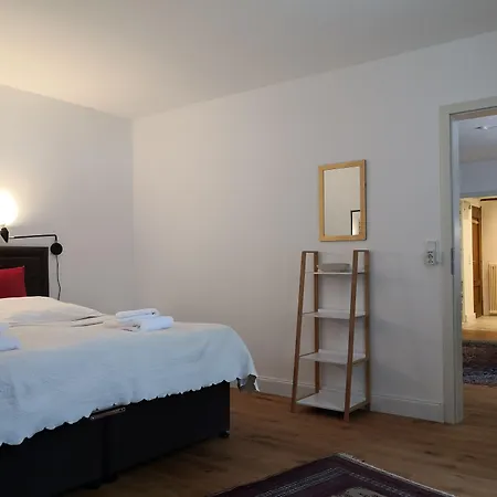 Fuenf Giebel Eck In Der Freiheit Am Ruhrtalradweg Semesterbostad *