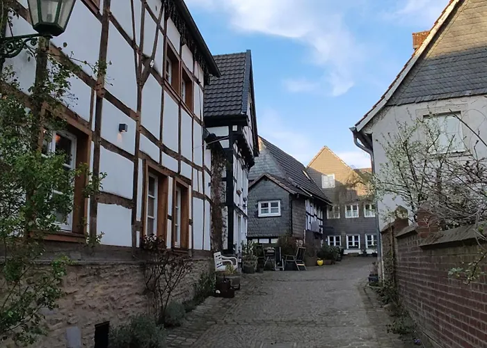 Fuenf Giebel Eck In Der Freiheit Am Ruhrtalradweg Feriehus *