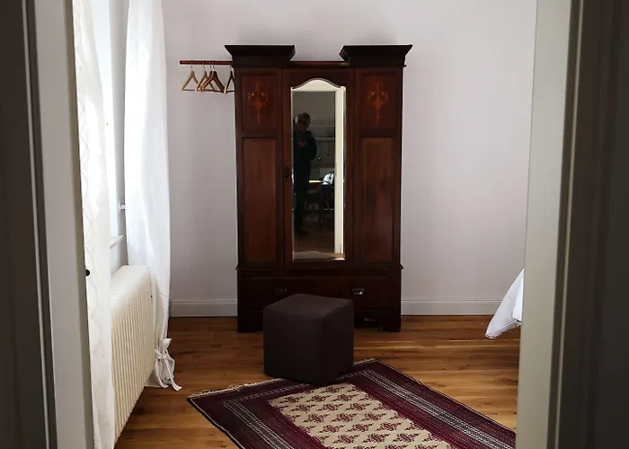 Fuenf Giebel Eck In Der Freiheit Am Ruhrtalradweg *