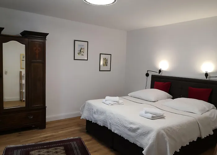 Fuenf Giebel Eck In Der Freiheit Am Ruhrtalradweg Wetter (Ruhr)